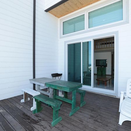 Gangneung Sea View Pension Esterno foto
