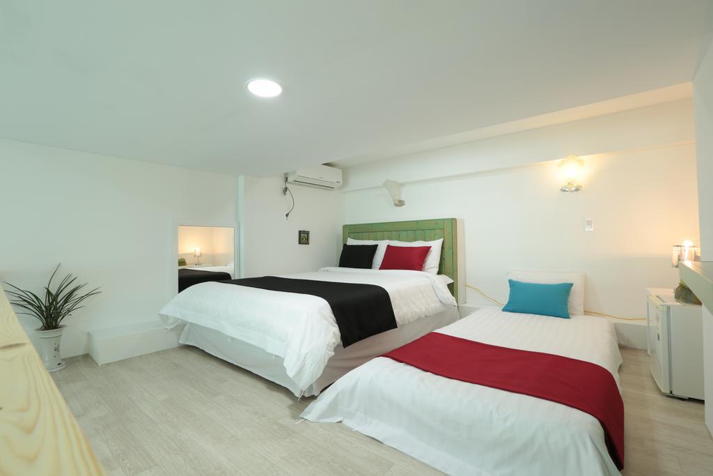 Gangneung Sea View Pension Esterno foto