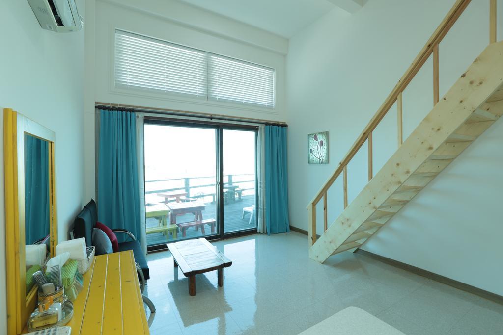 Gangneung Sea View Pension Esterno foto
