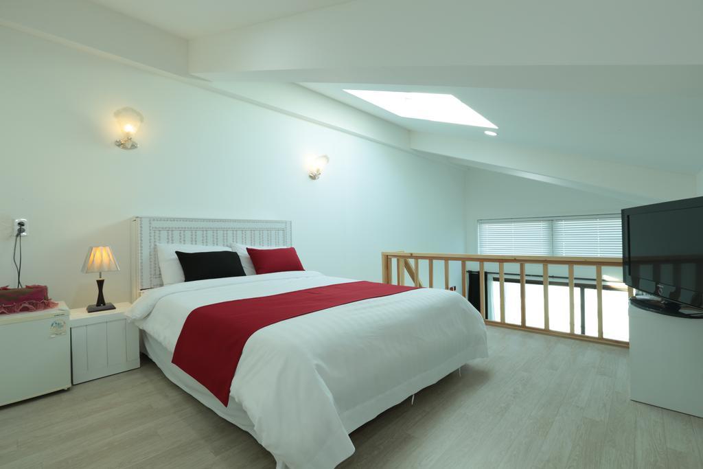 Gangneung Sea View Pension Esterno foto
