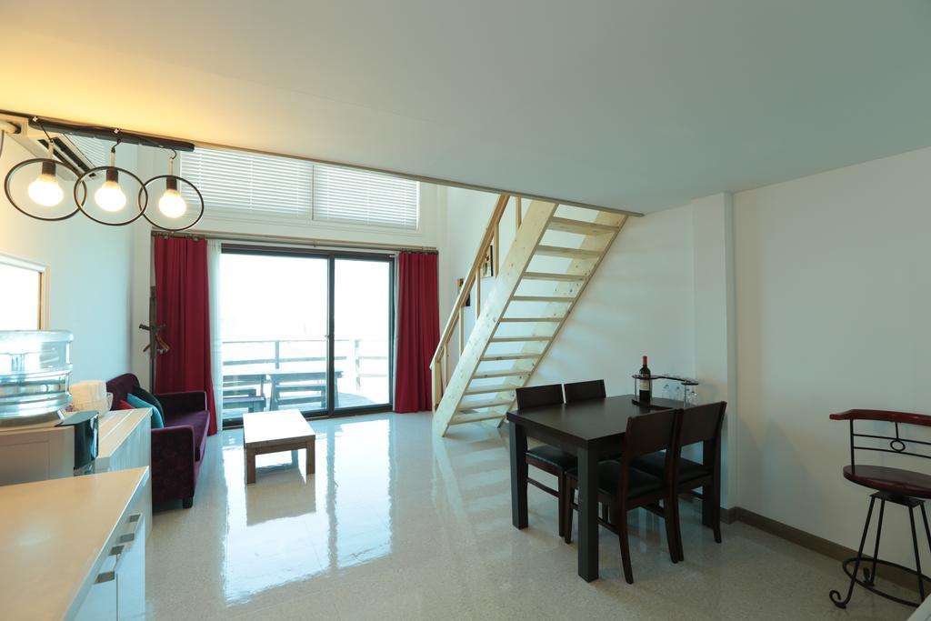 Gangneung Sea View Pension Esterno foto