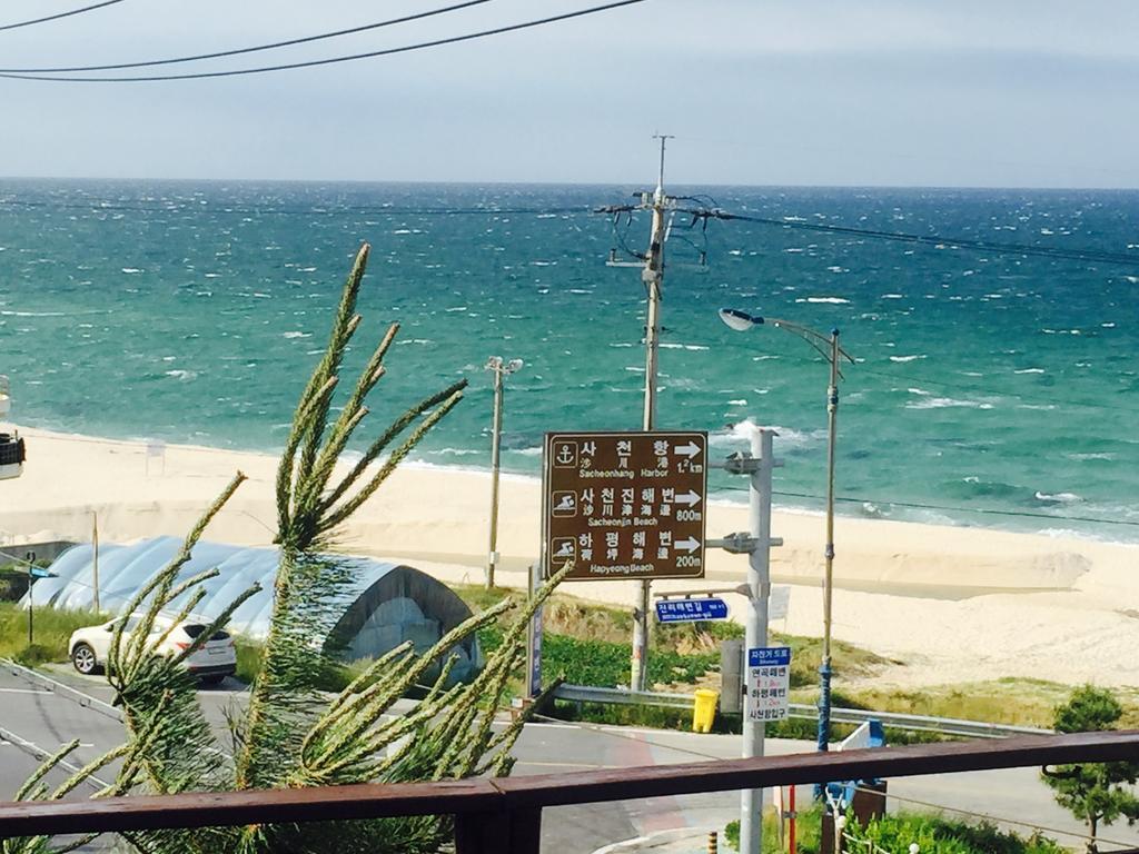 Gangneung Sea View Pension Esterno foto