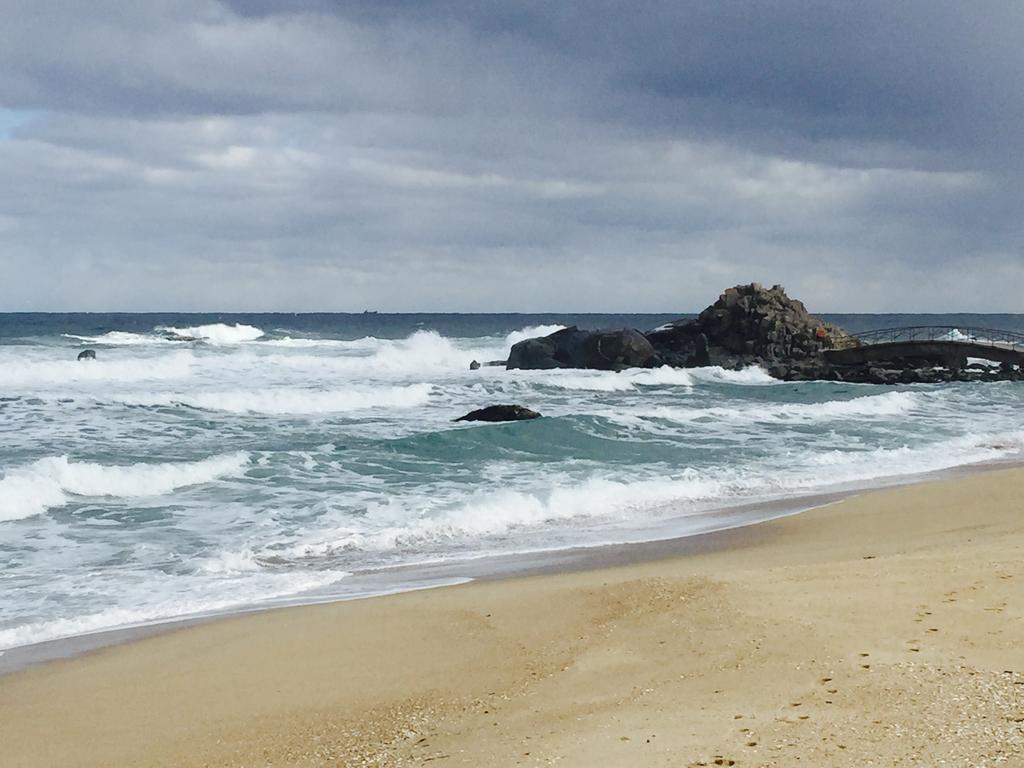 Gangneung Sea View Pension Esterno foto